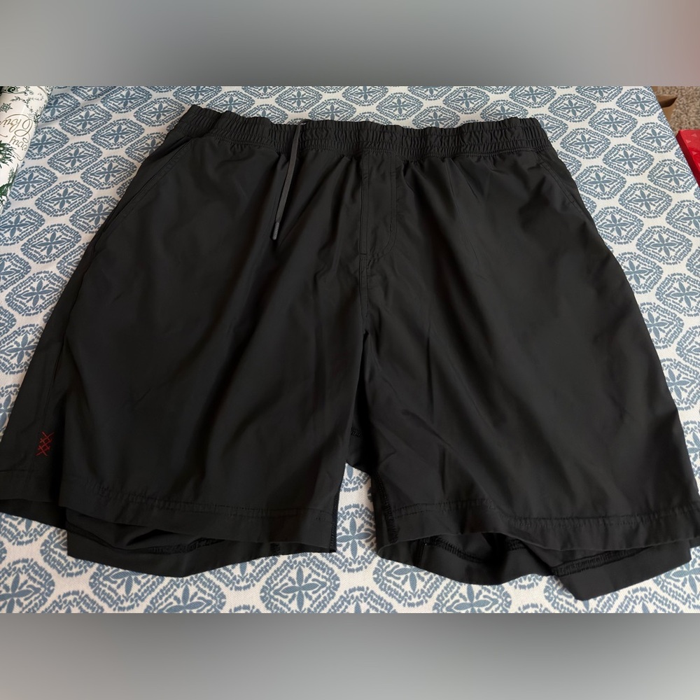 Rhône Mako Shorts